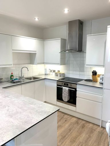 Bright kitchens
